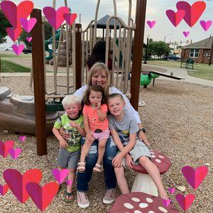 Meet your Posher, Jennifer